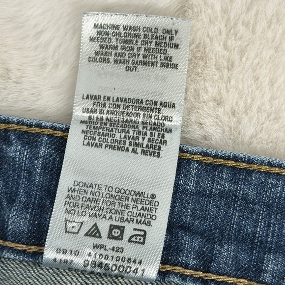 Levi’s Signature Low Rise Boot Cut Jeans Denim Medium Wash size 16 Long Western - Picture 9 of 12